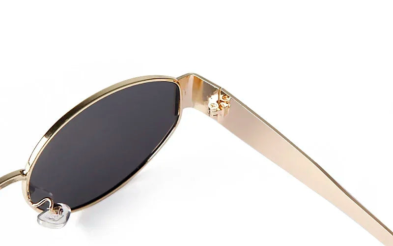 Trendy round sunglasses