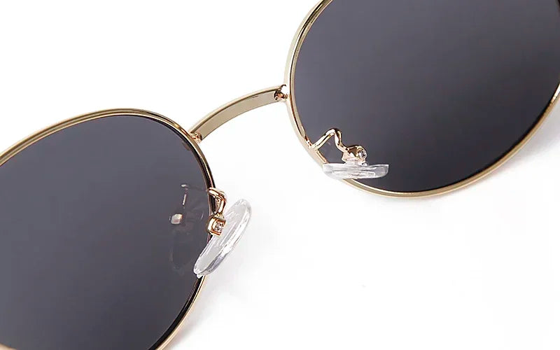 Trendy round sunglasses